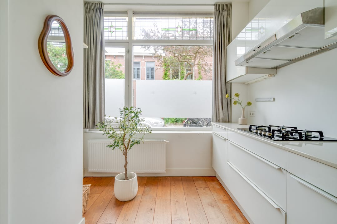 Photo 7 of Coornhertstraat 24