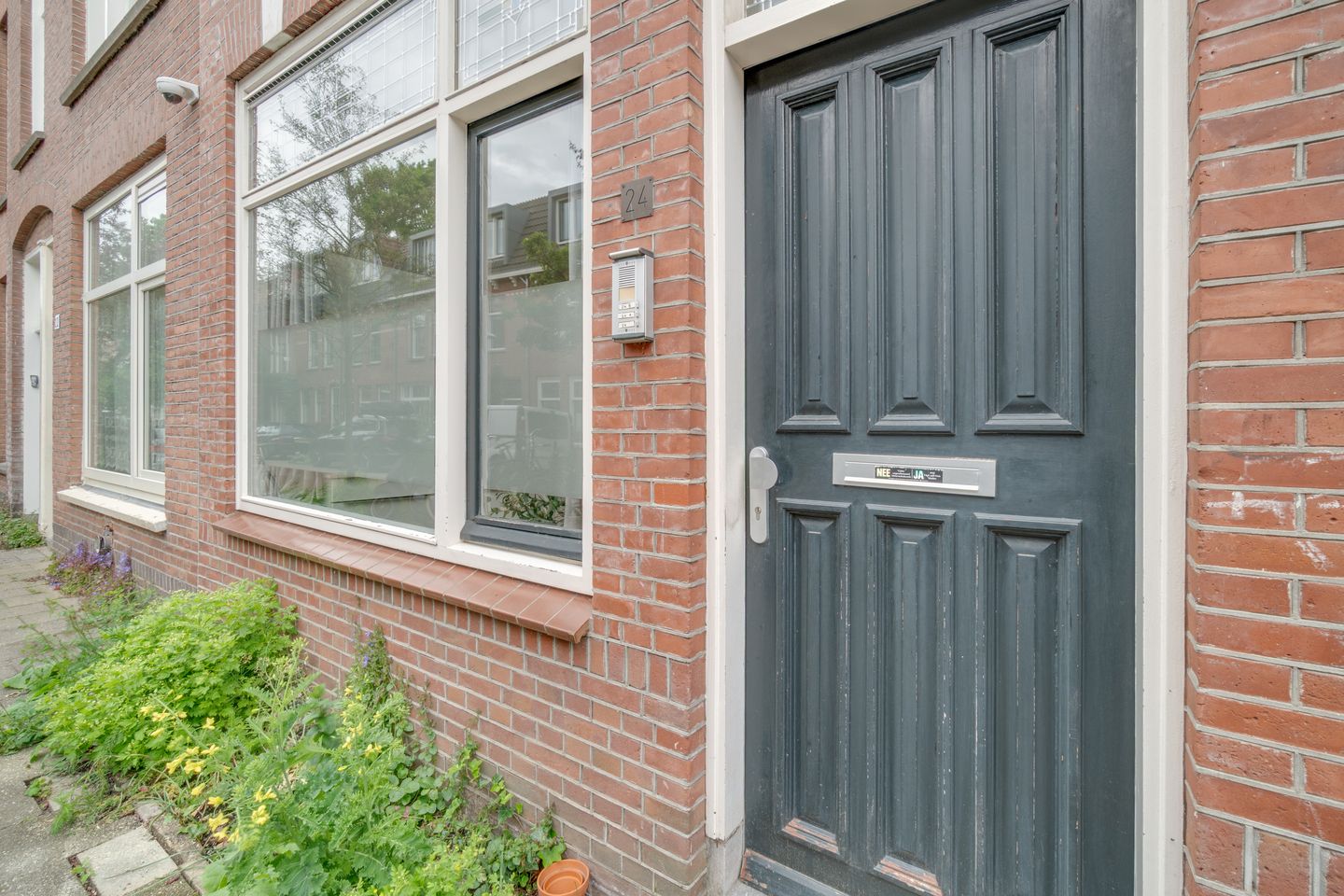 Photo 5 of Coornhertstraat 24
