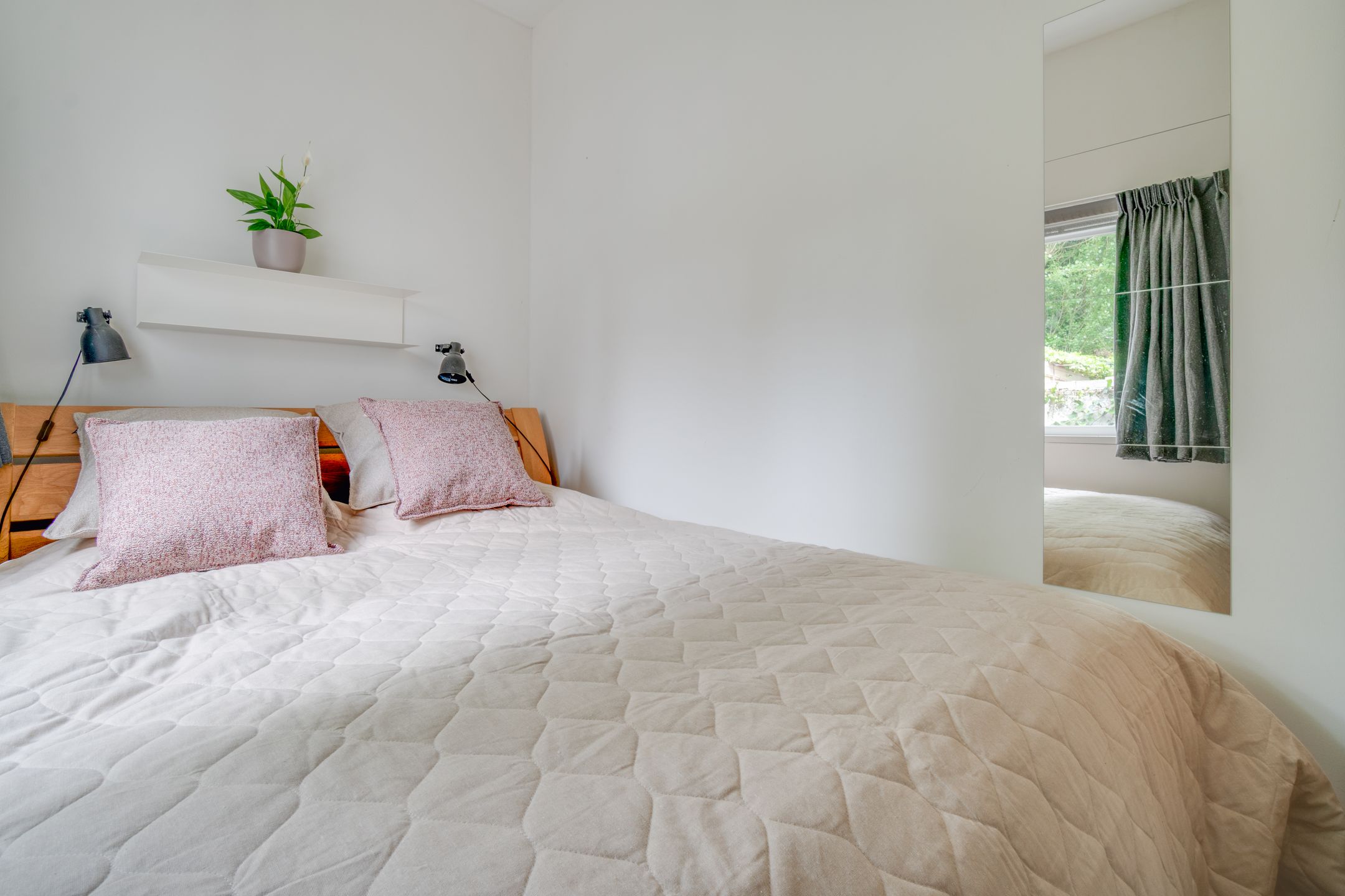 Photo 21 of Coornhertstraat 24
