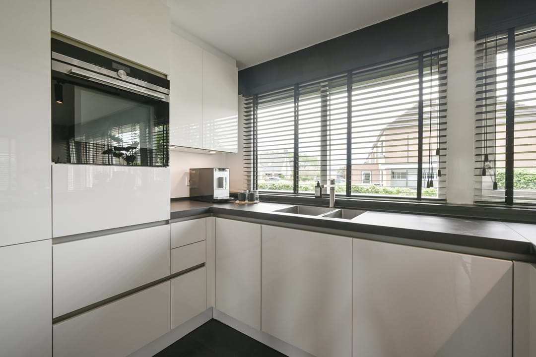 Foto 41 van Drieteenspecht 48