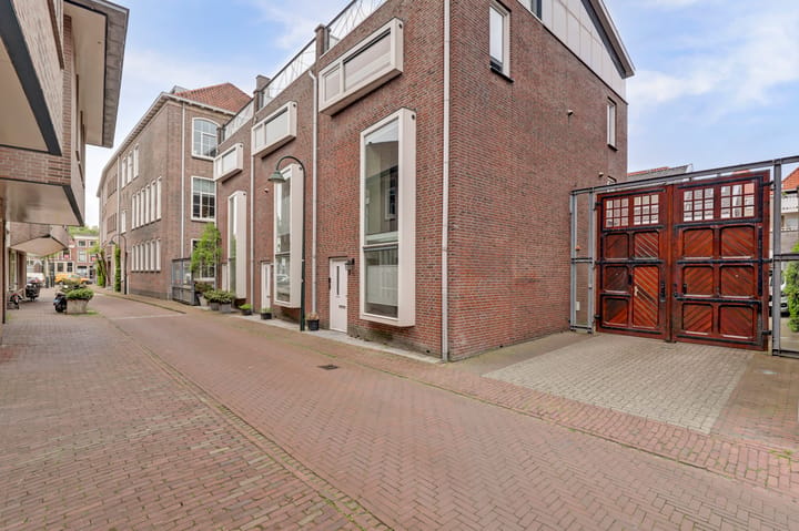 Appartement te koop: Voorstraat 36A, Delft