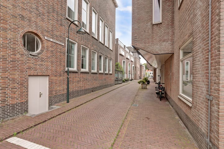 Appartement te koop: Voorstraat 36A, Delft