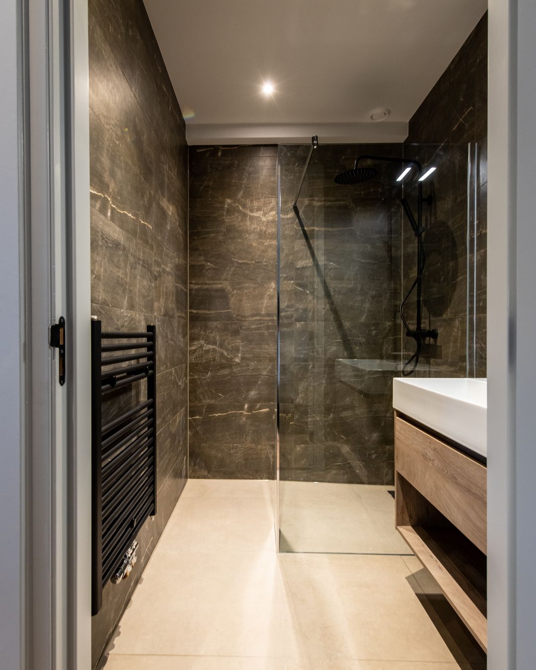 Renovated Ground Floor Apartment with Energy Label A+ and Indoor Terrace — 17