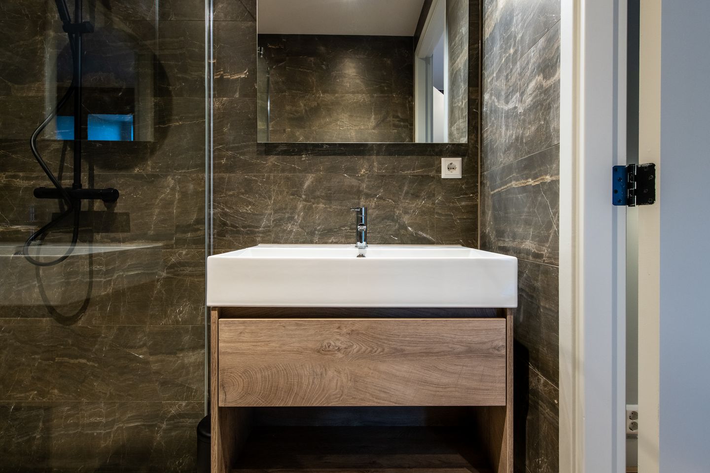 Renovated Ground Floor Apartment with Energy Label A+ and Indoor Terrace — 19