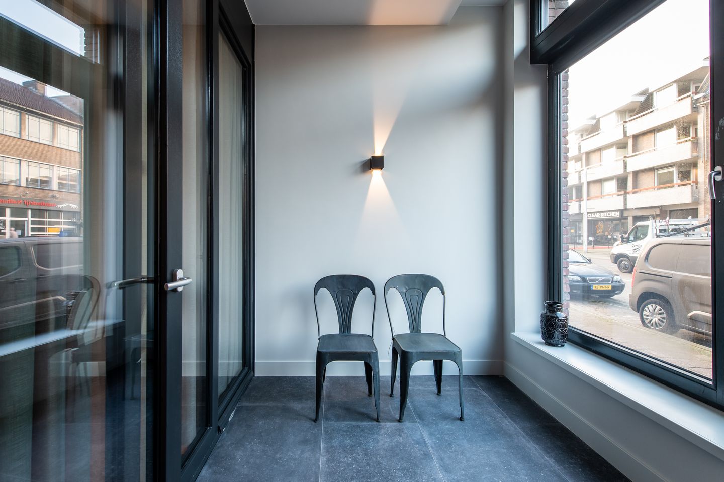 Renovated Ground Floor Apartment with Energy Label A+ and Indoor Terrace — 10