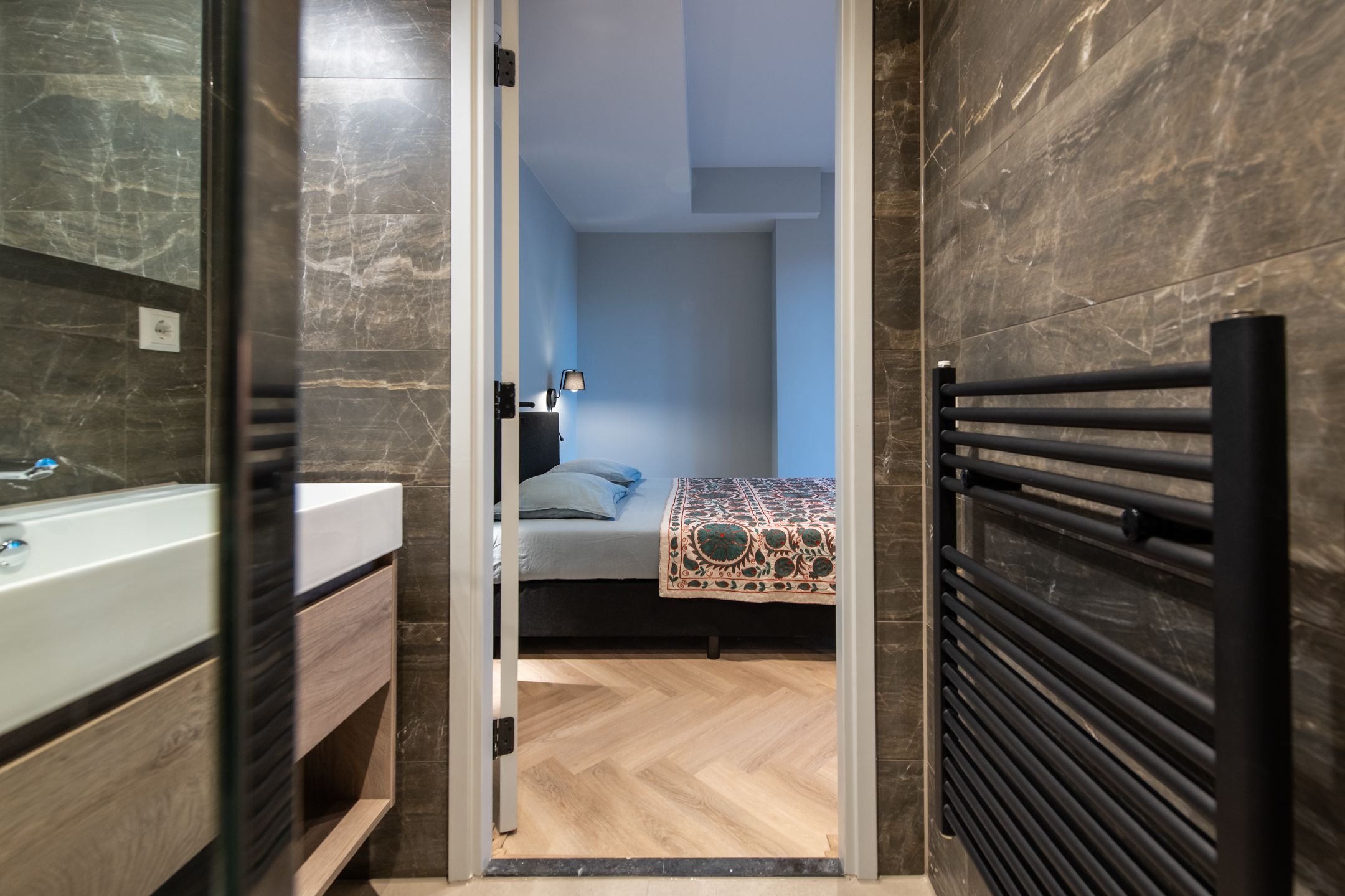 Renovated Ground Floor Apartment with Energy Label A+ and Indoor Terrace — 21