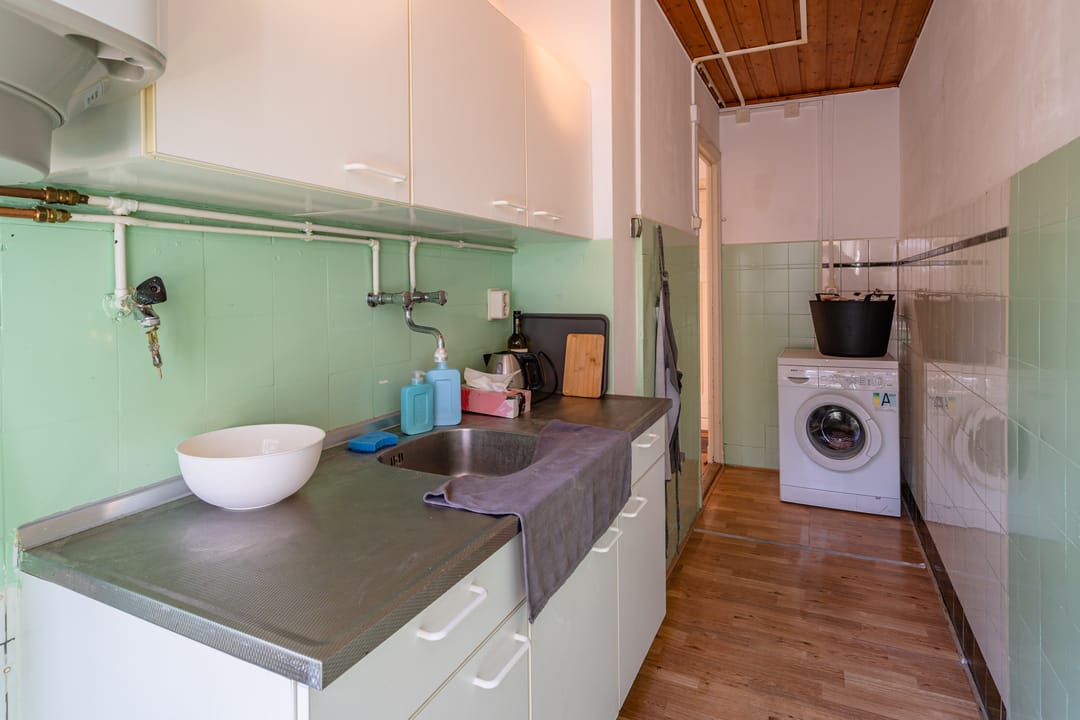 Photo 11 of Laurierstraat 60-H