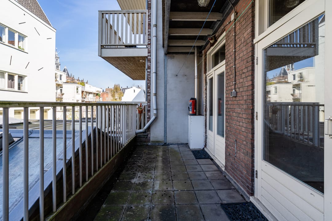 Photo 8 of Laurierstraat 60-H