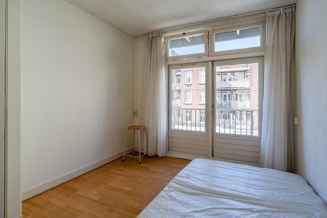 Photo 13 of Laurierstraat 60-H