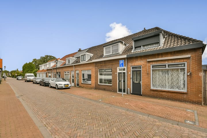Tussenwoning te koop: Arendsweg 93, Beverwijk