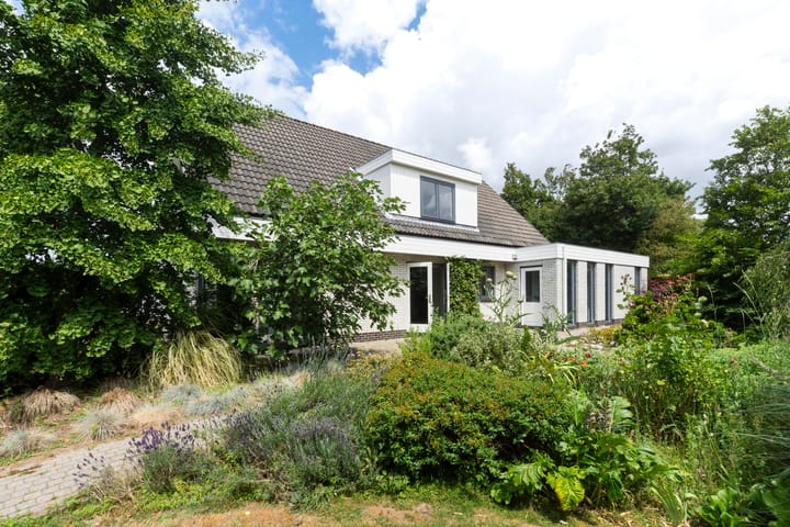 Photo 2 of Oranjeveld 1