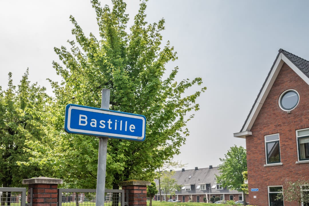 Photo 53 of Bastille 12