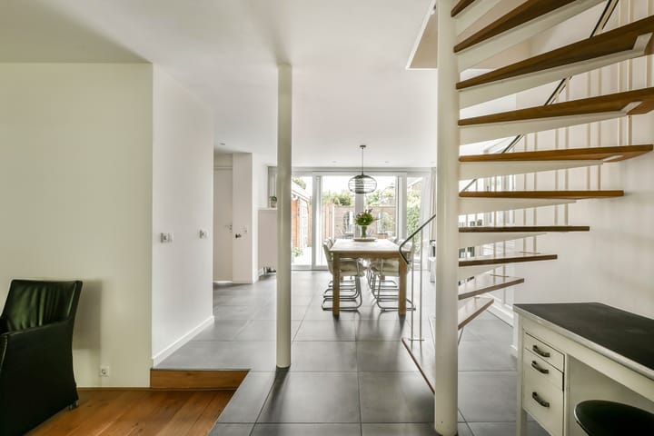 Tussenwoning te koop: Louise de Colignylaan 52, Vlaardingen