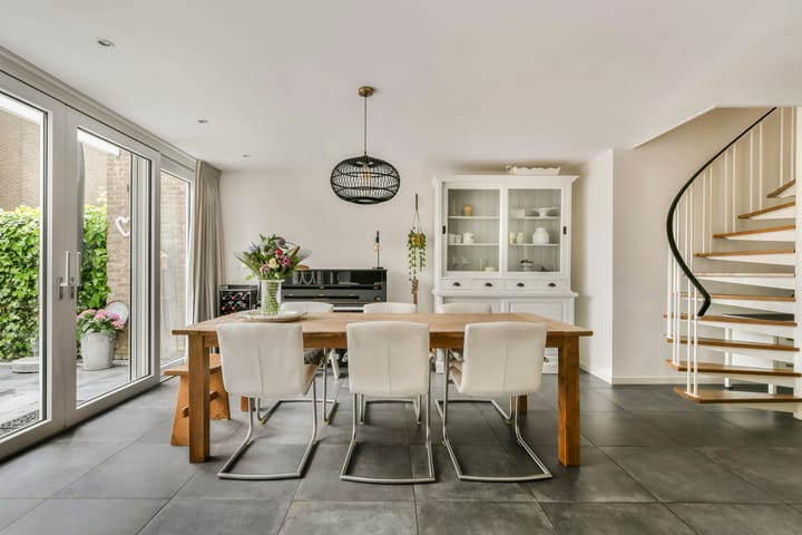 Tussenwoning te koop: Louise de Colignylaan 52, Vlaardingen