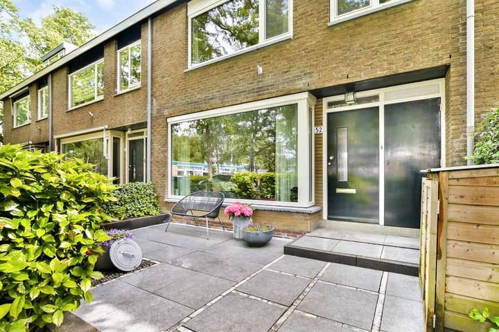 Tussenwoning te koop: Louise de Colignylaan 52, Vlaardingen