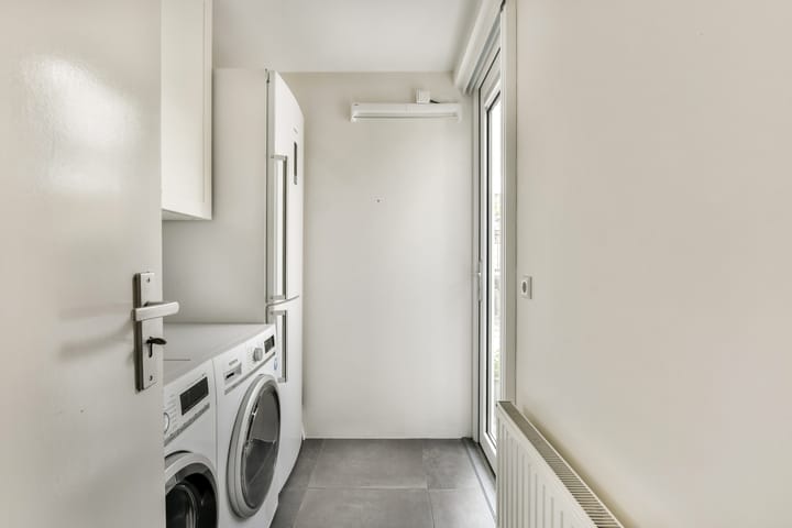 Tussenwoning te koop: Louise de Colignylaan 52, Vlaardingen