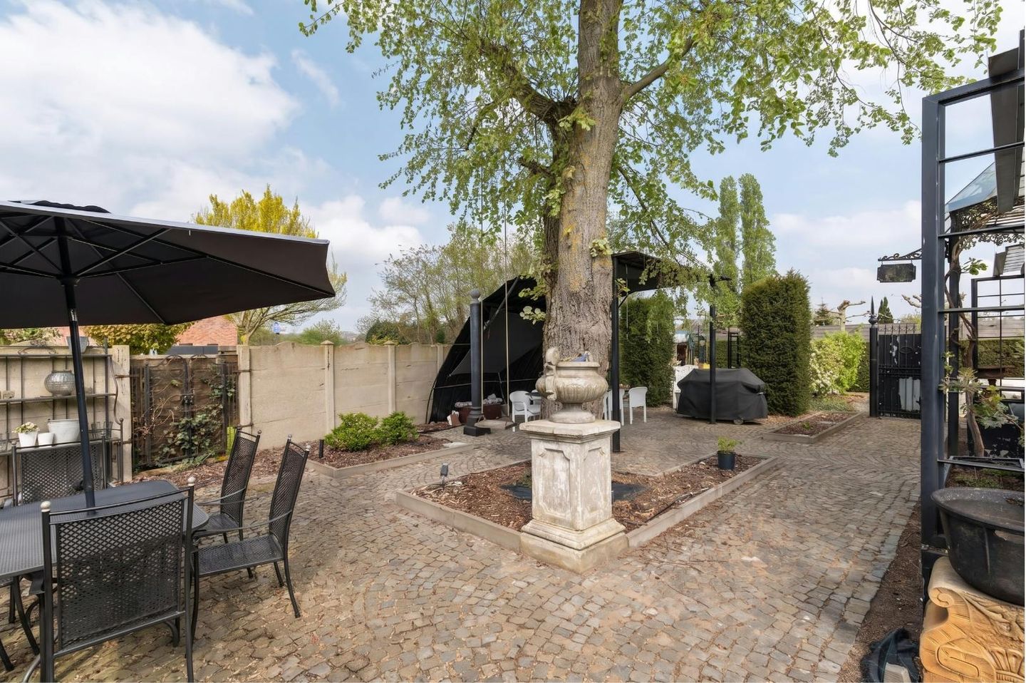 Historic 'Le Petit Chateau' Mansion with Luxury Amenities in Opglabbeek — 19