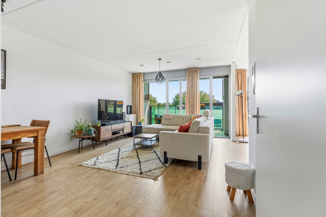 Modern Three-Room Apartment with Private Parking in Nijmegen — 7