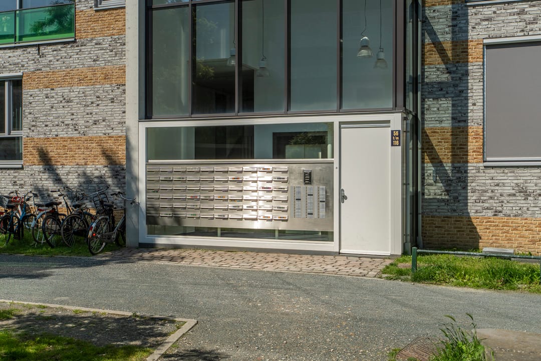 Modern Three-Room Apartment with Private Parking in Nijmegen — 31