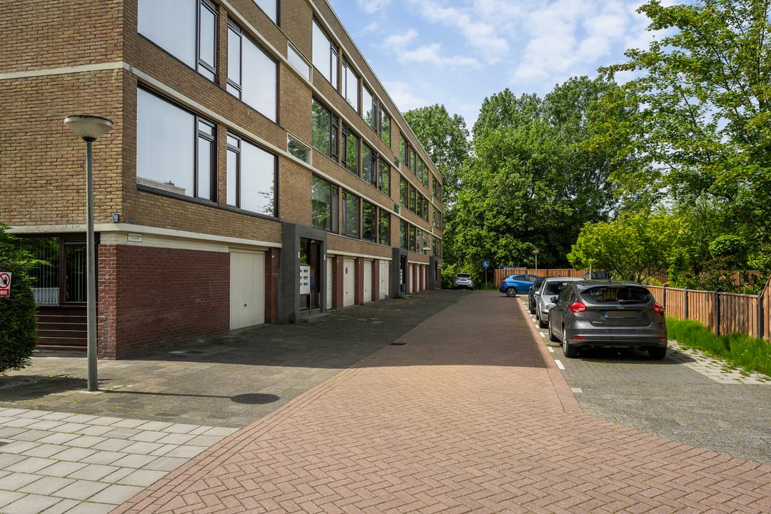 Foto 43 van Thomas à Kempisstraat 116