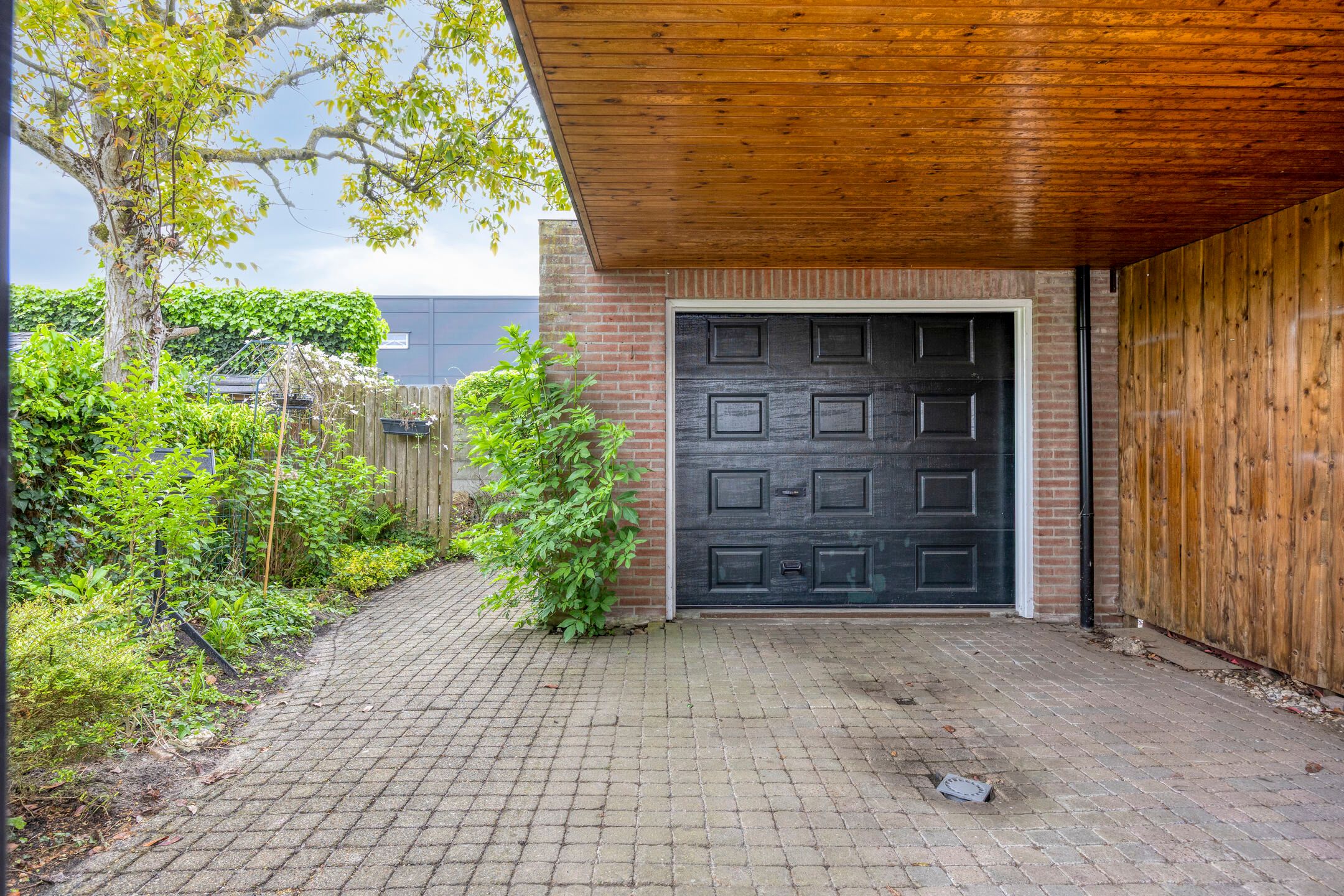 Foto 45 van Houtse Parallelweg 88