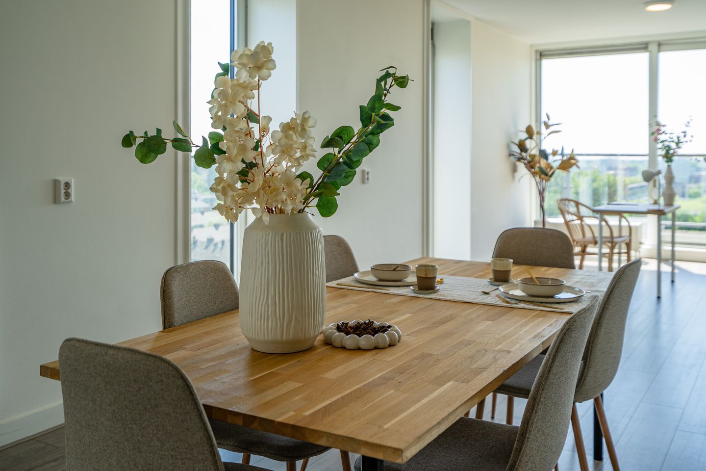 Stunning Penthouse with Panoramic Views and 42m² Rooftop Terrace — 50