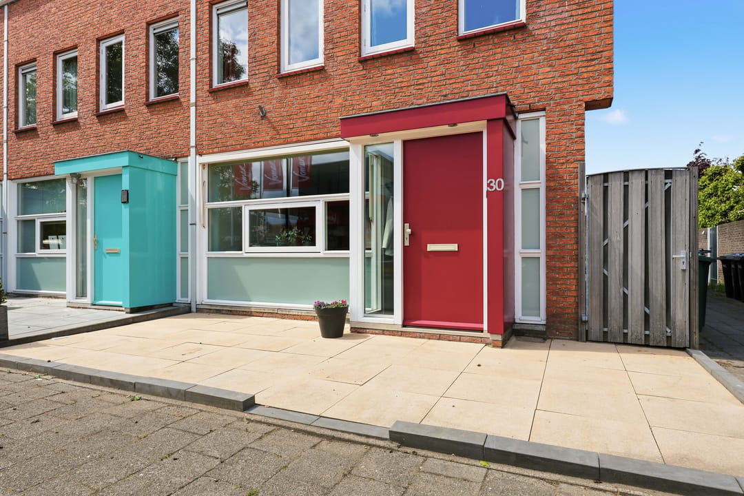 Photo 2 of Schouwenaarsstraat 30