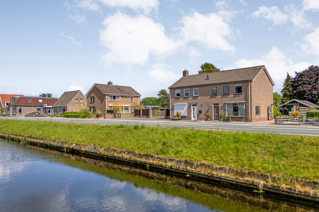Photo 2 of Hoofdweg 42