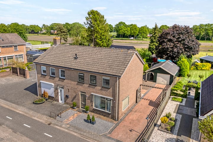 Hoofdweg 42