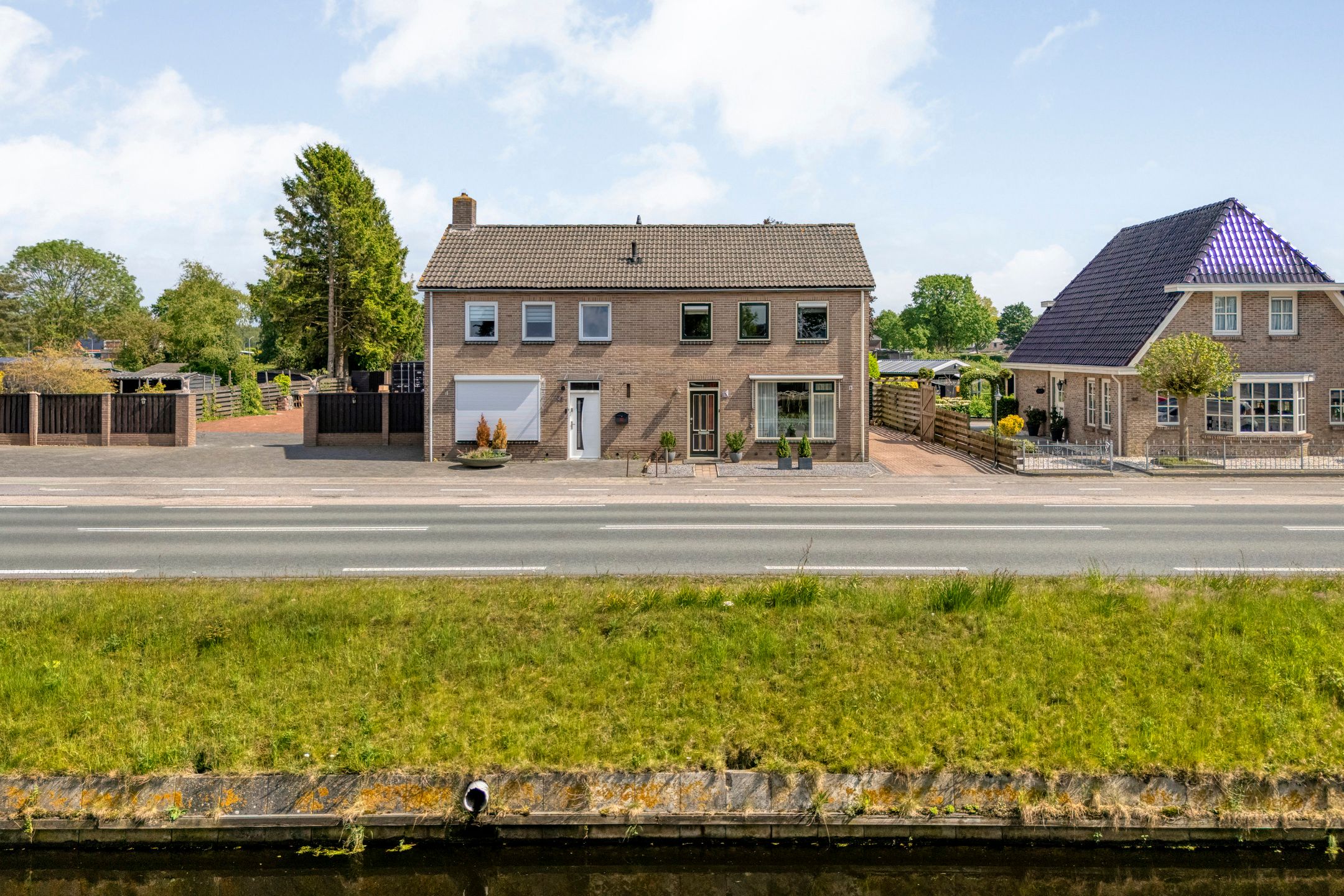 Photo 45 of Hoofdweg 42