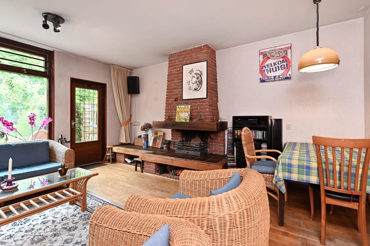 Tussenwoning te koop: Valenberg 15, Zoetermeer