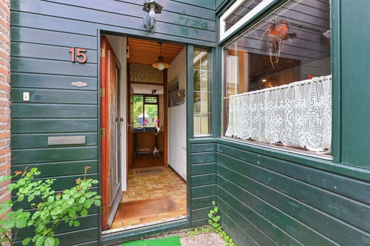 Tussenwoning te koop: Valenberg 15, Zoetermeer