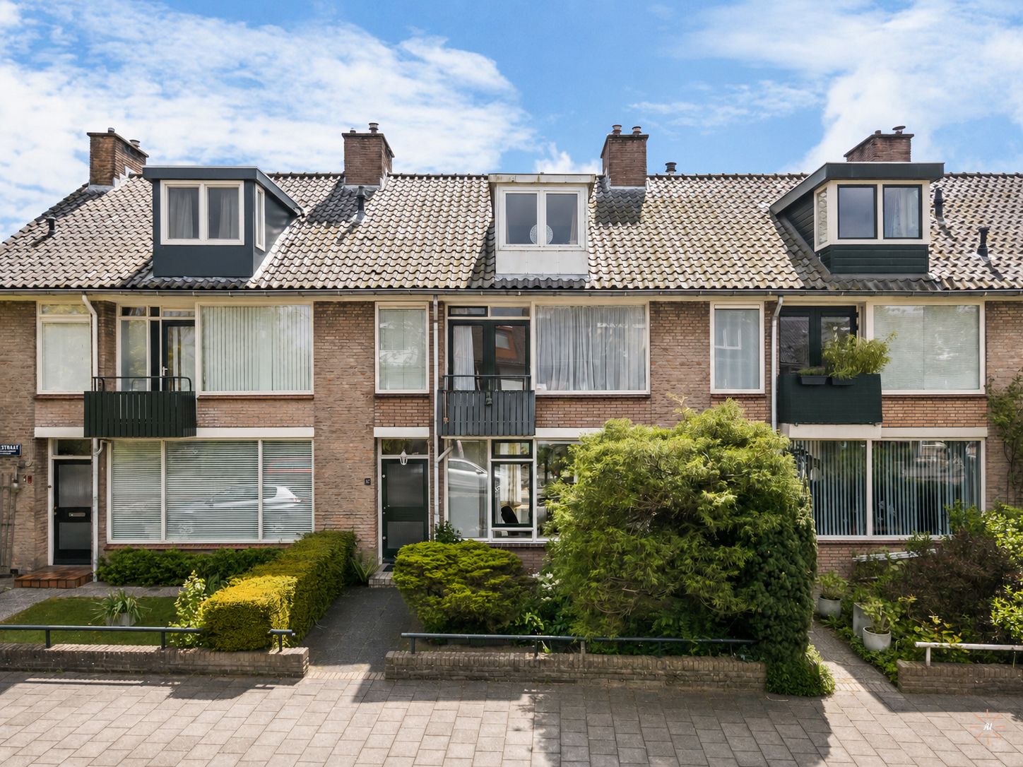 Foto 42 van De Bazelstraat 18