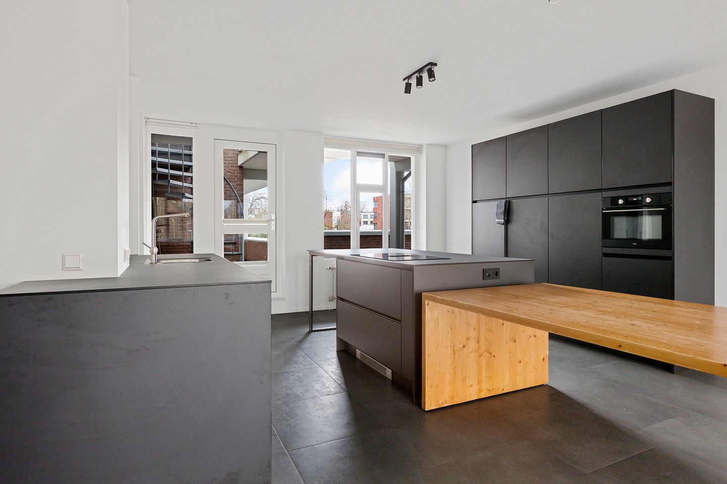 Spacious and Energy-Efficient Apartment in the Heart of Oss Center — 14