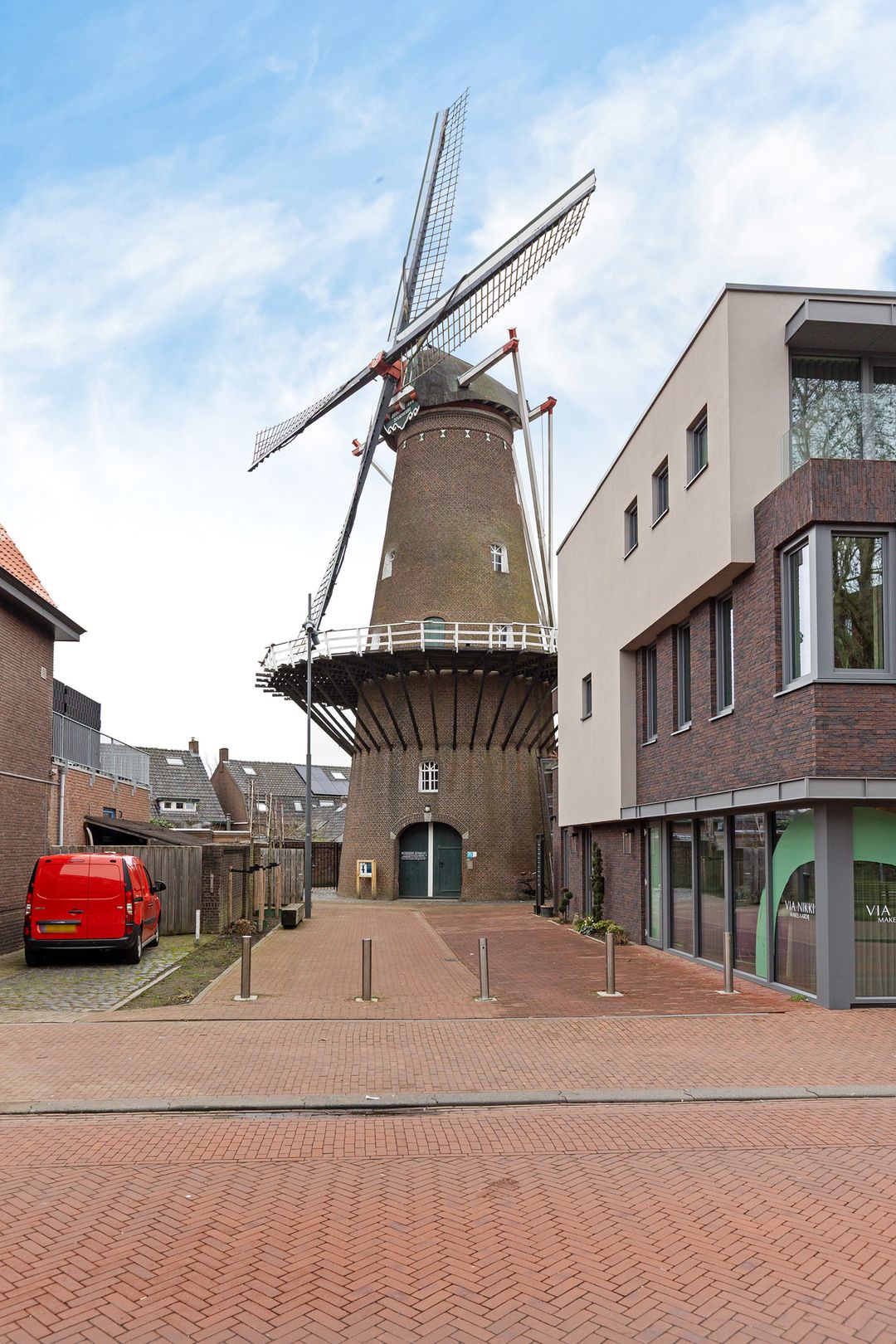 Spacious and Energy-Efficient Apartment in the Heart of Oss Center — 47