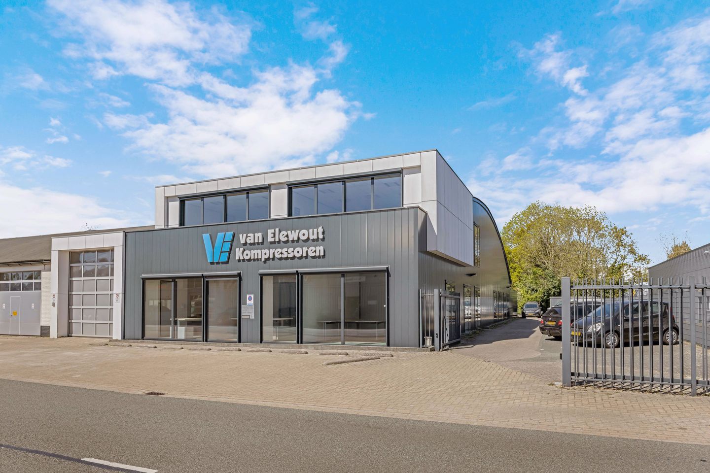 View photo 1 of Dobbeweg 3-b