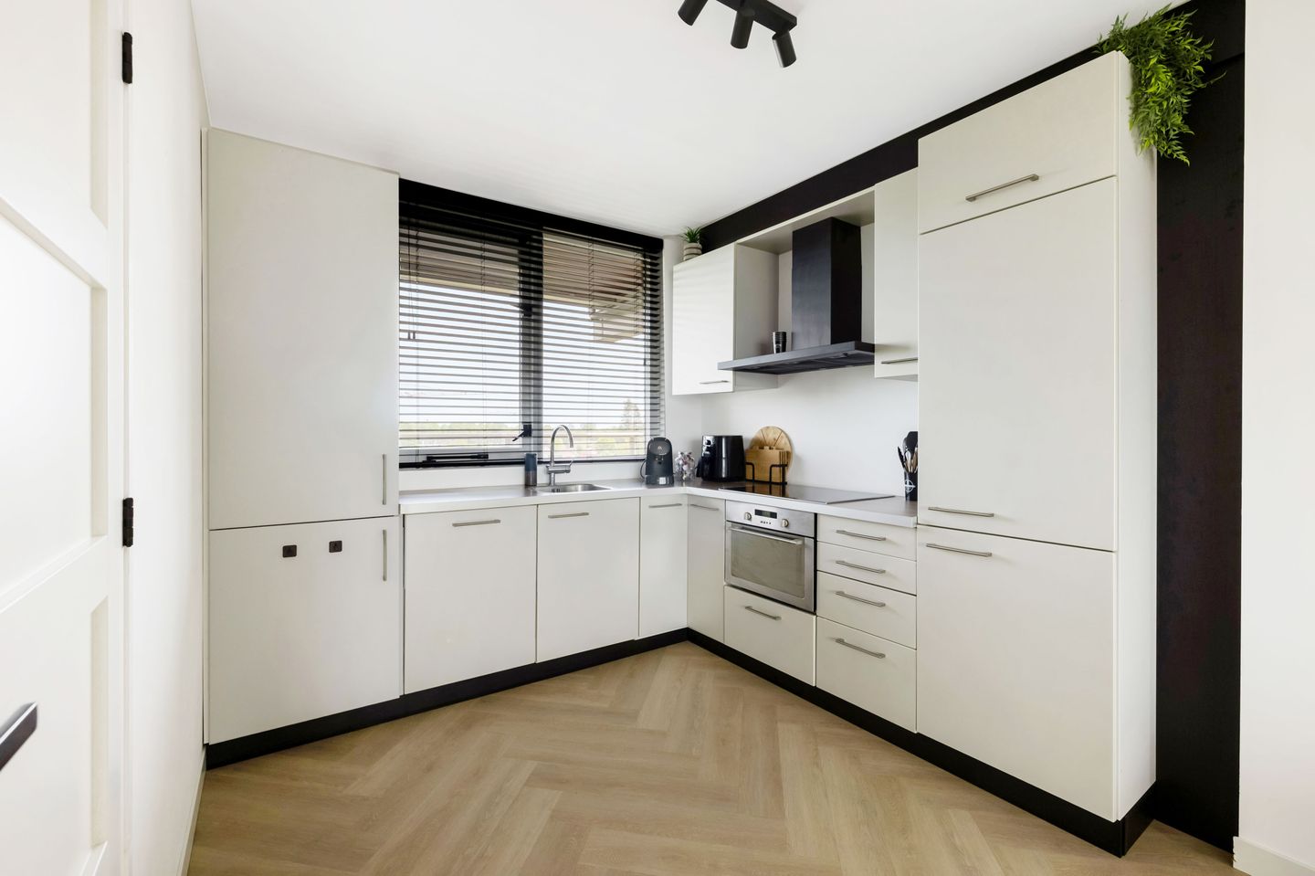 Photo 10 of Braak 122