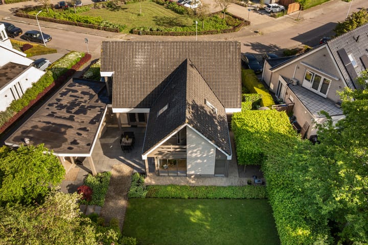 Vrijstaande woning te koop: Suite 18, Zwijndrecht