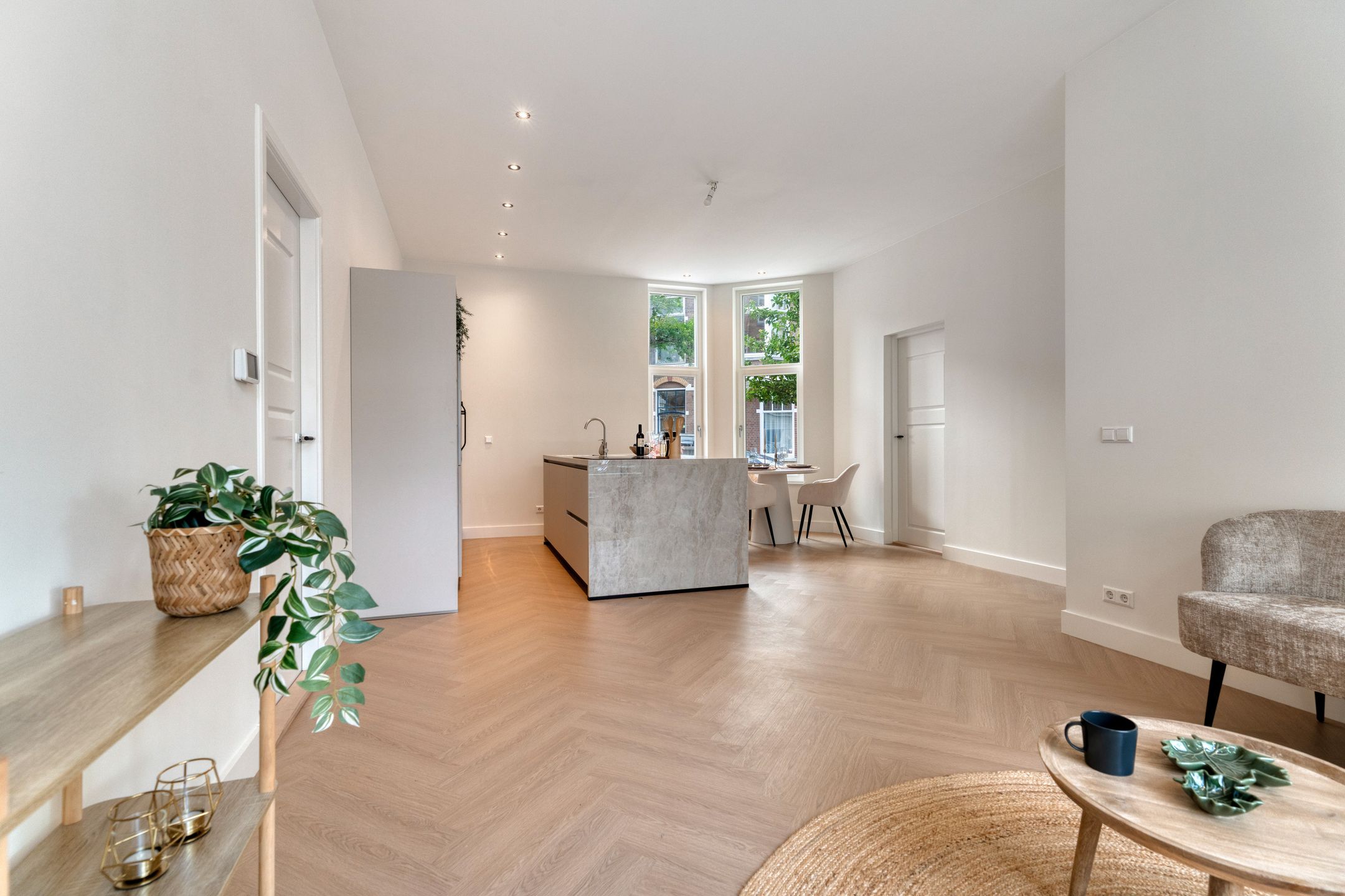 Stylishly Transformed Ground-Floor Apartment in The Hague's Valkenboskwartier — 12