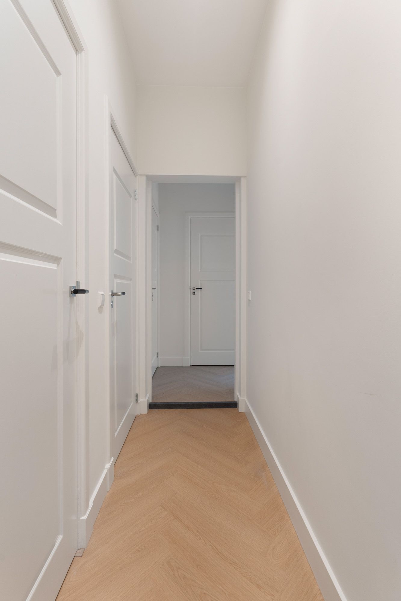 Stylishly Transformed Ground-Floor Apartment in The Hague's Valkenboskwartier — 34