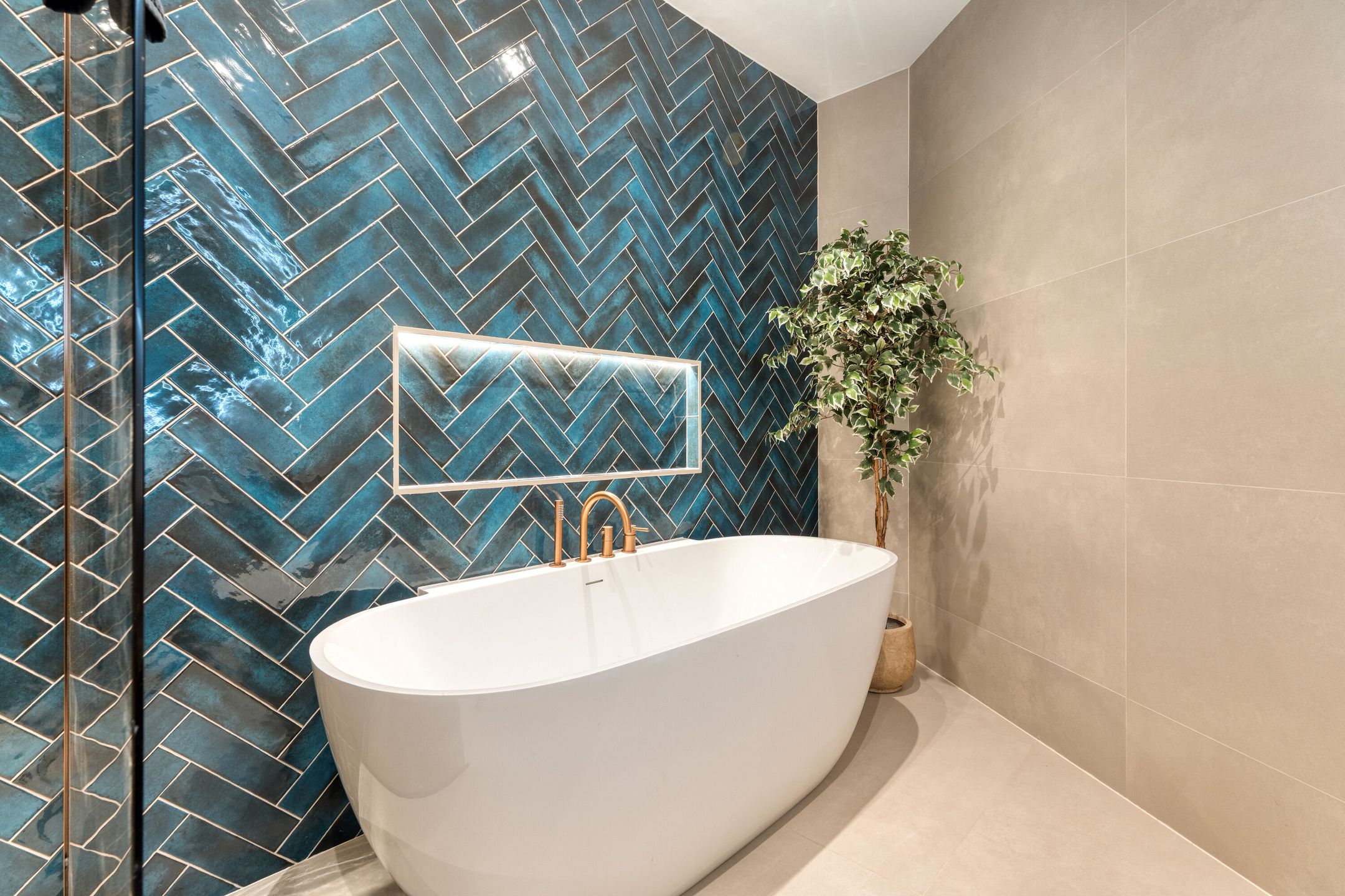 Stylishly Transformed Ground-Floor Apartment in The Hague's Valkenboskwartier — 39