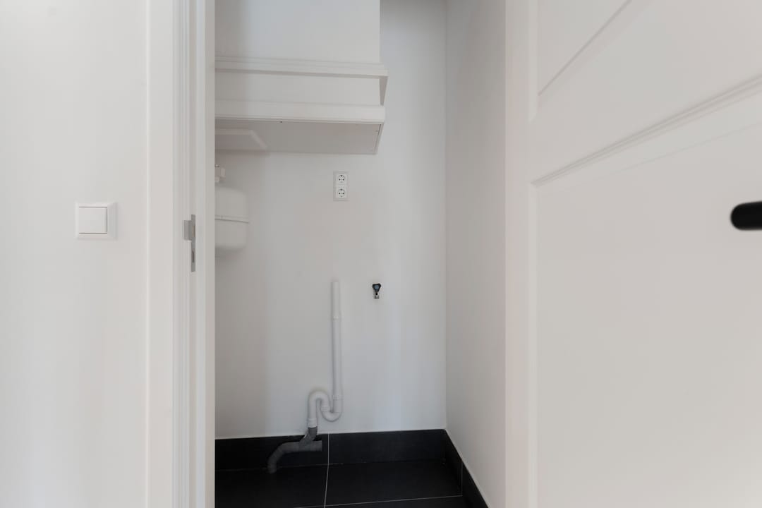 Stylishly Transformed Ground-Floor Apartment in The Hague's Valkenboskwartier — 37