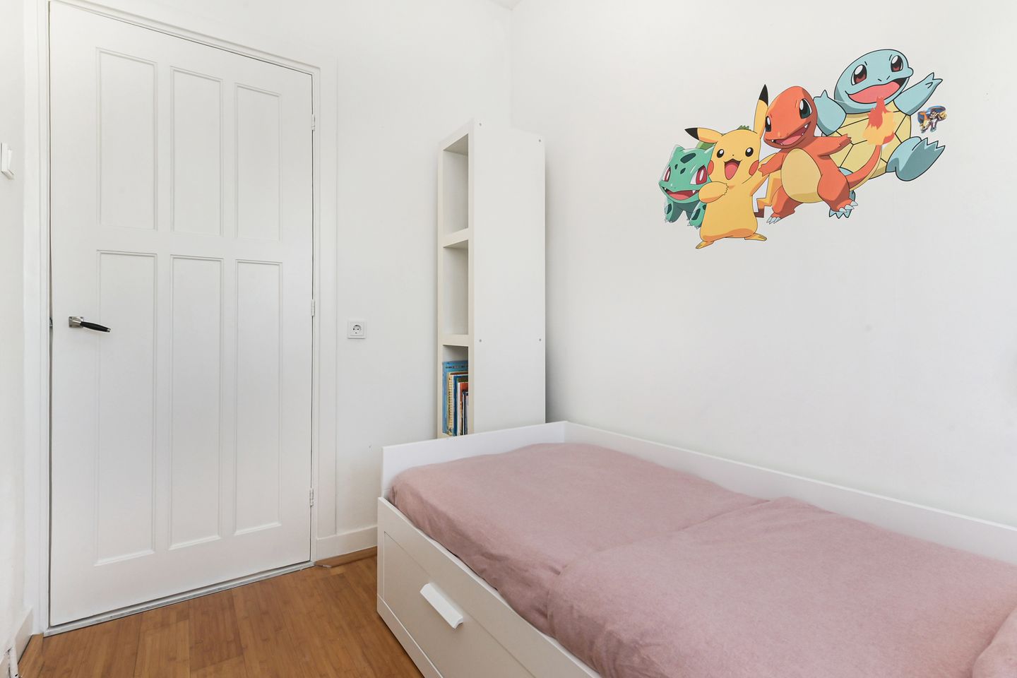 4-Bedroom Double Upper House with Two Balconies in the Beloved Bomenbuurt, Rijswijk — 25