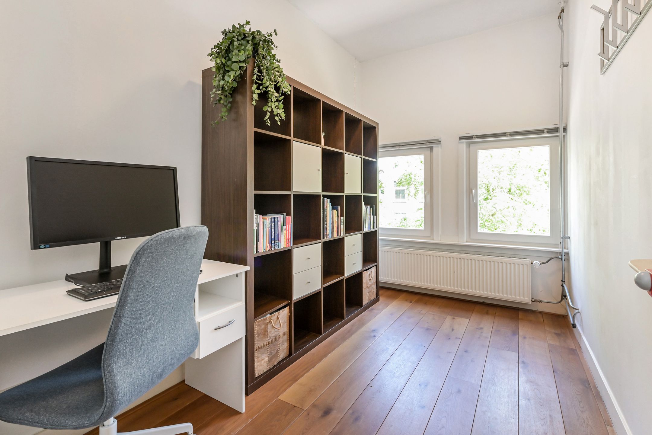 4-Bedroom Double Upper House with Two Balconies in the Beloved Bomenbuurt, Rijswijk — 15