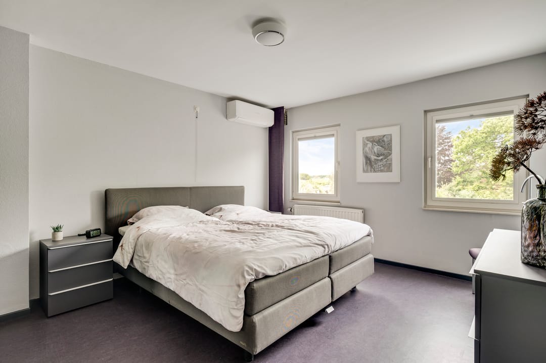 Photo 11 of Bentinckstraat 13
