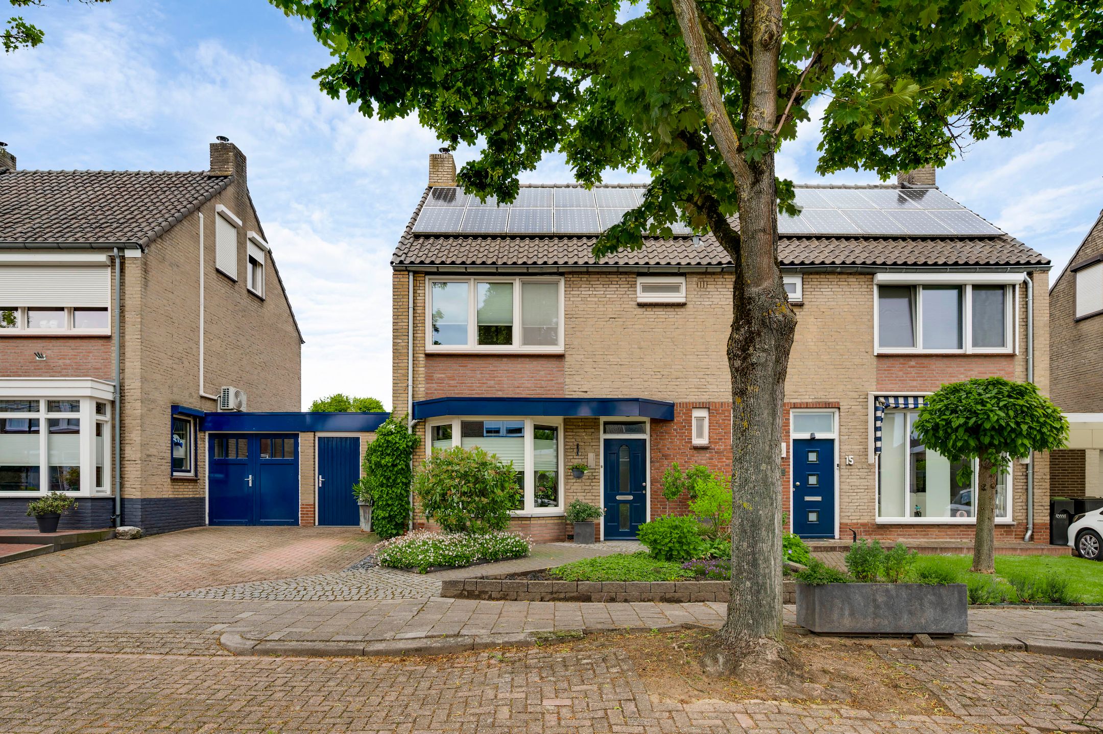 Photo 21 of Bentinckstraat 13