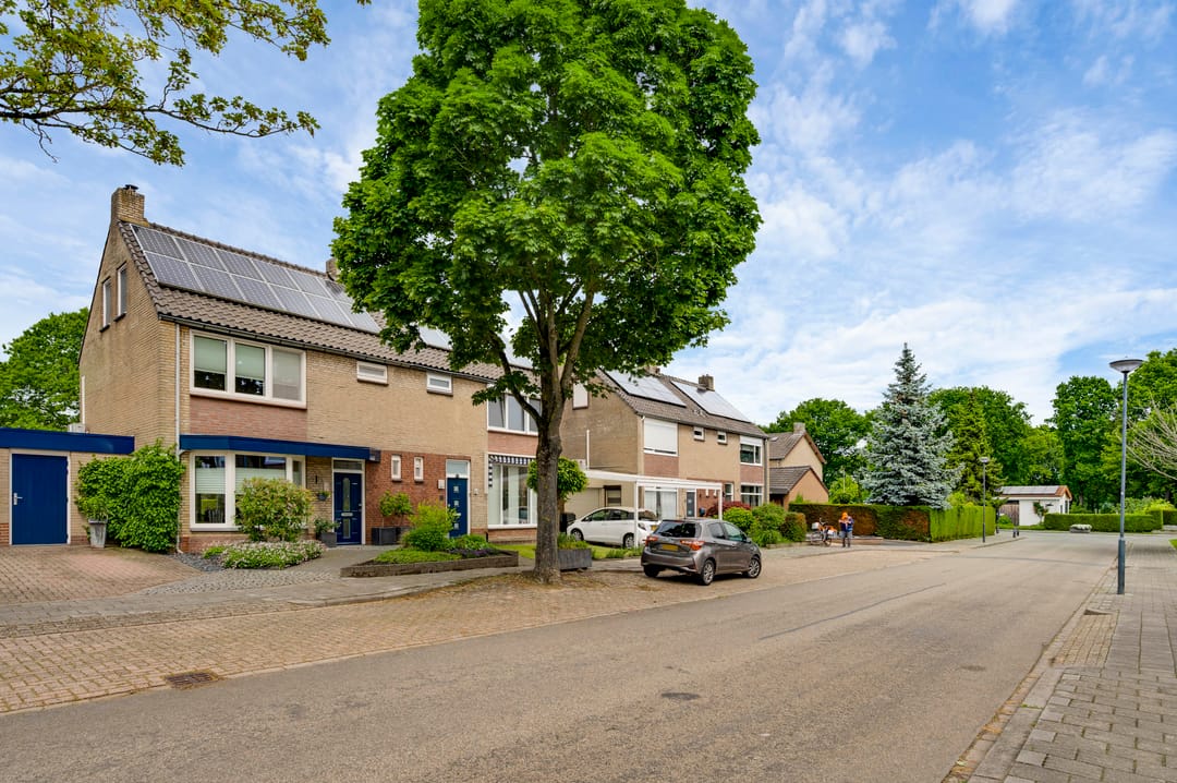 Photo 23 of Bentinckstraat 13