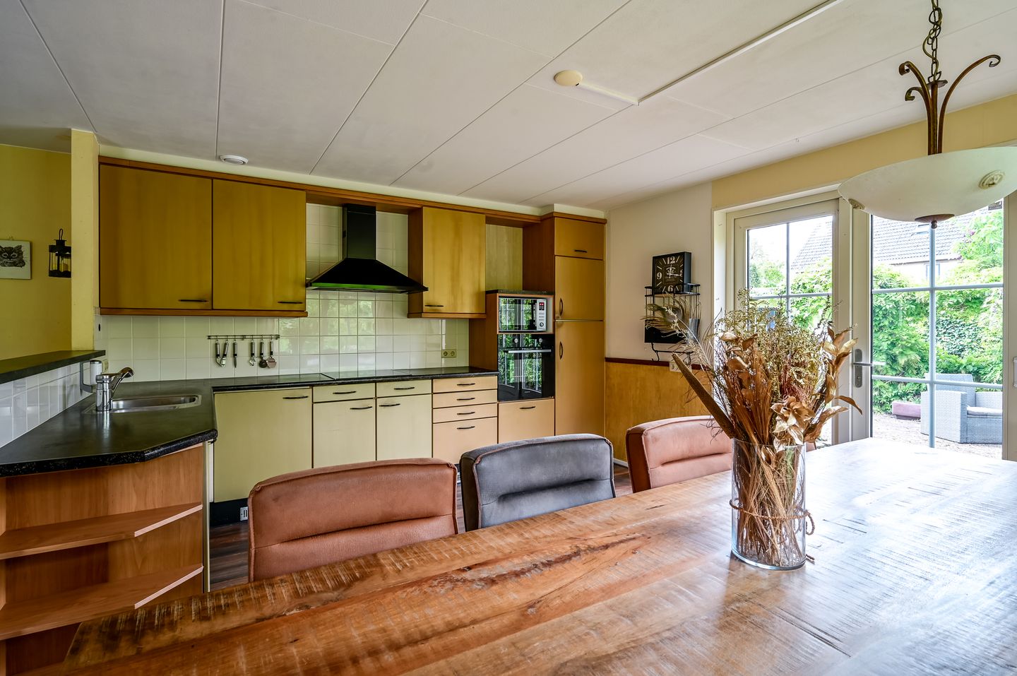 Spacious detached family home with six bedrooms in child-friendly neighborhood — 14