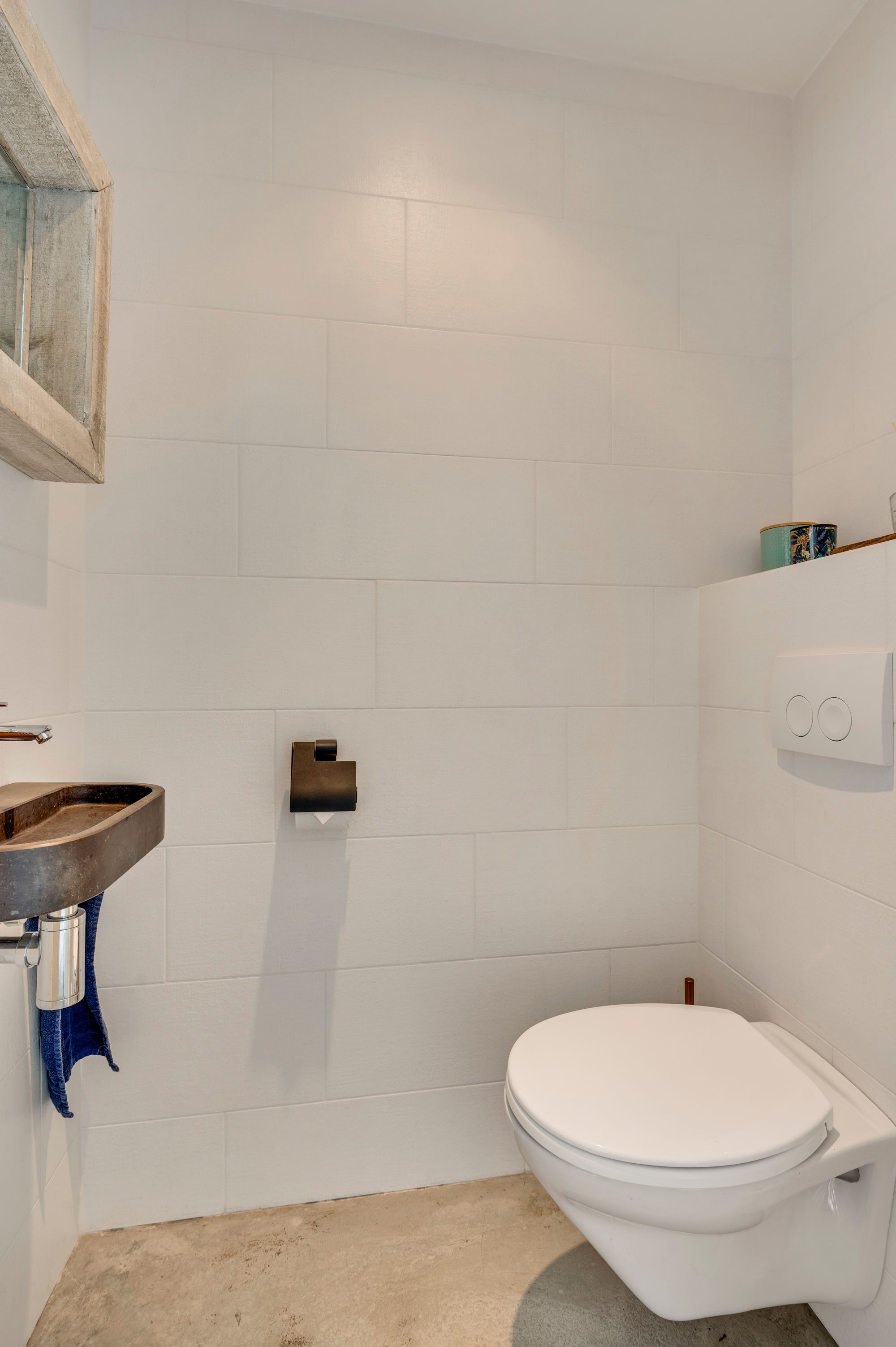 Royally extended family home with garden room in Maarheeze — 9