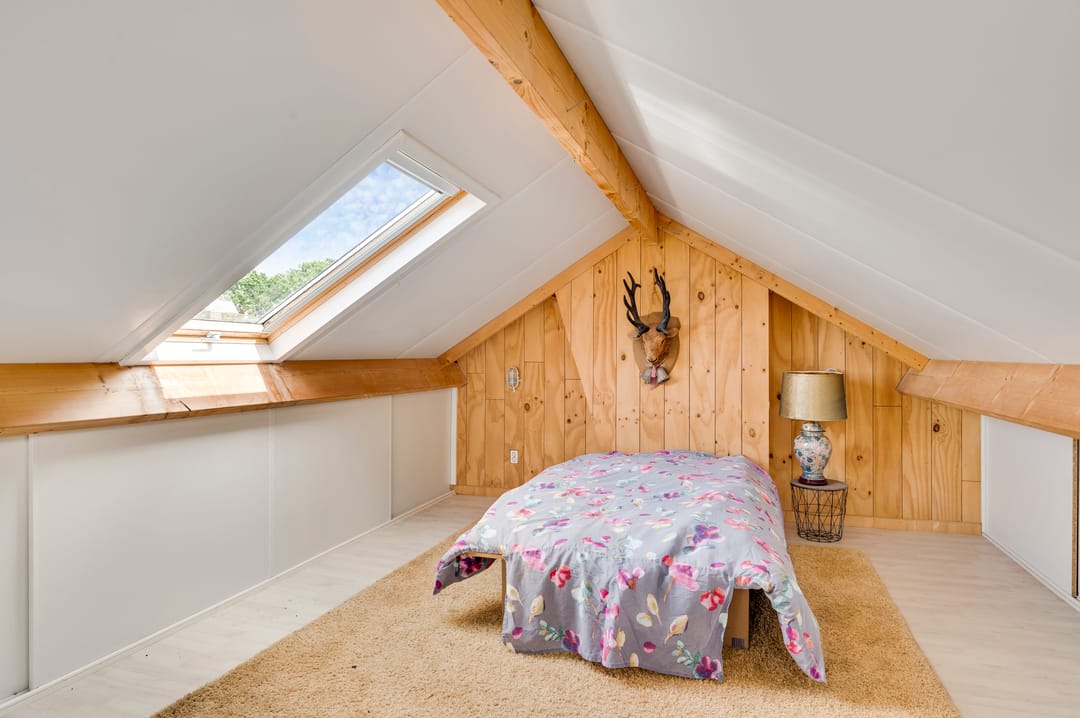 Royally extended family home with garden room in Maarheeze — 28